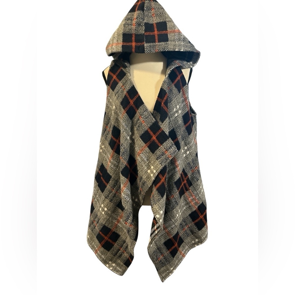 Hem & Thread Checkered Hooded Vest - Picture 4 of 7